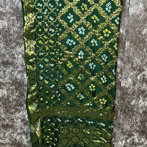BROACH BANARSI GHATCHOLA DUPATTA