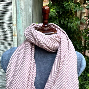 Wool Herringbone Unisex Scarf, Wool Shawl, Thistle Purple and White, Wool Winter scarf, Zig Zac Wraps, Soft and Warm Scarf, Handwoven Scarf