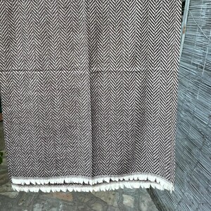 Wool Herringbone Unisex Scarf, Wool Shawl, Chocolate Brown and White, Wool Winter scarf, Zig Zac Wraps, Soft and Warm Scarf, Handwoven Scarf