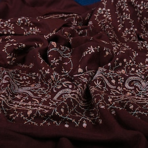 Bordowa paszmina z kwiatowym wzorem, ręcznie haftowany kaszmir, tkana ręcznie, wyjątkowa sztuka, ręcznie robione prezenty, wyprodukowano w Kaszmirze, indyjskie szale, wzór Jaali