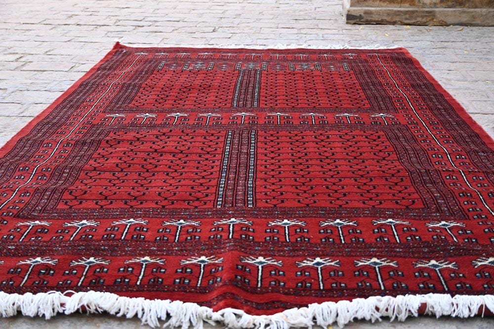 トライバルラグ レッド、伝統的なモチーフの幾何学模様ウール