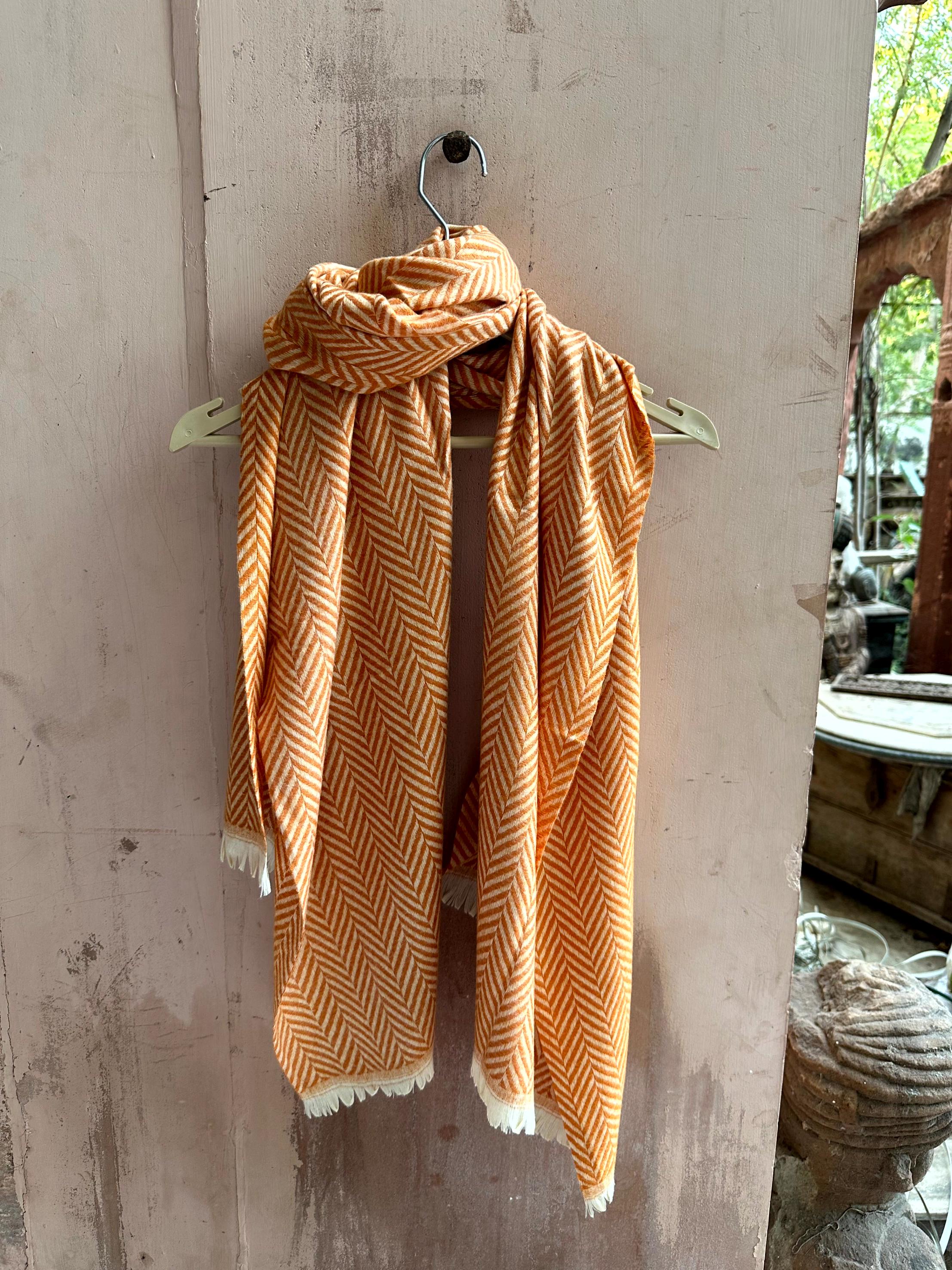 小物 Goldwin 0 wool Neck Scalf 100% Cashmere Scarf | Featherlight Outrageous Orange | Ovcio