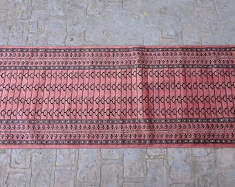 2.5x9 Handmade Red Runner Rug Geometric Pattern Long Carpet with Fringes, Traditional Hallway Runner, Boho Floor Decor traditional carpet