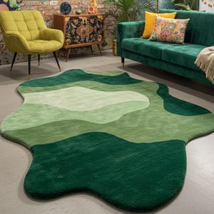 Organic Green Abstract Hand-Tufted Wool Rug Irregular Shape Green Color 8X10 Area Rug for living funky room.
