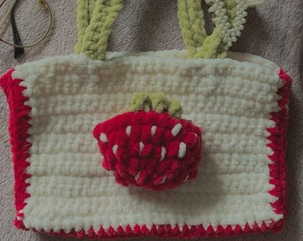 Crochet Strawberry Bag - Crochet Bag with a Pocket