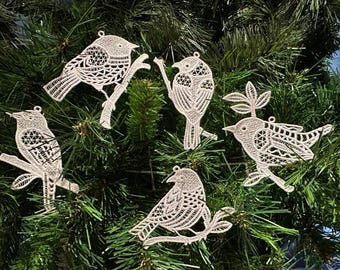 Exquisite Embroidered Lace Songbird Ornaments | Set of 5 | Nature-Inspired Christmas or Easter Tree Decorations | Excellent for Bird Lovers