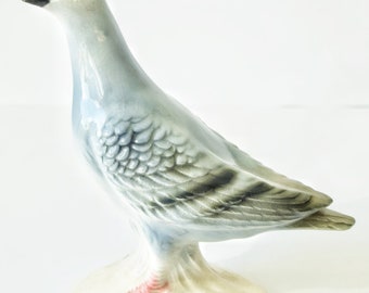 Porcelain figurine Dove Sitzendorf Germany 1918-1920