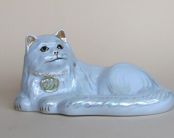 Figura de gato de porcelana de la fábrica de porcelana Sumy de Ucrania