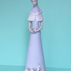 Porcelain figurine Lady with a bouquet of flowers ROYAL DUX Czech Republic 31 cm