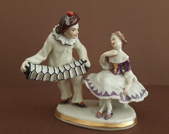 sculpture figure Harlequin and Columbine
