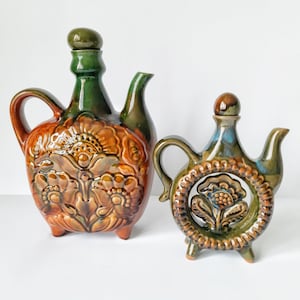 Collectible pair of Kumanets majolica, pottery ceramics Vasilkovsky majolica factory