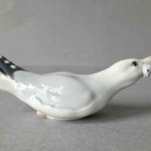 Porcelain figurine Denmark Seagull Bing and Grondahl