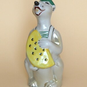 Porzellanfigur einer Maus Ratte mit Käse Gorodnitsa Porzellanfabrik der UdSSR
