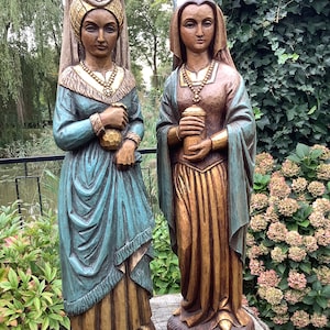 Beautiful set of saint statues of Mary Magdalene and Mathilde
