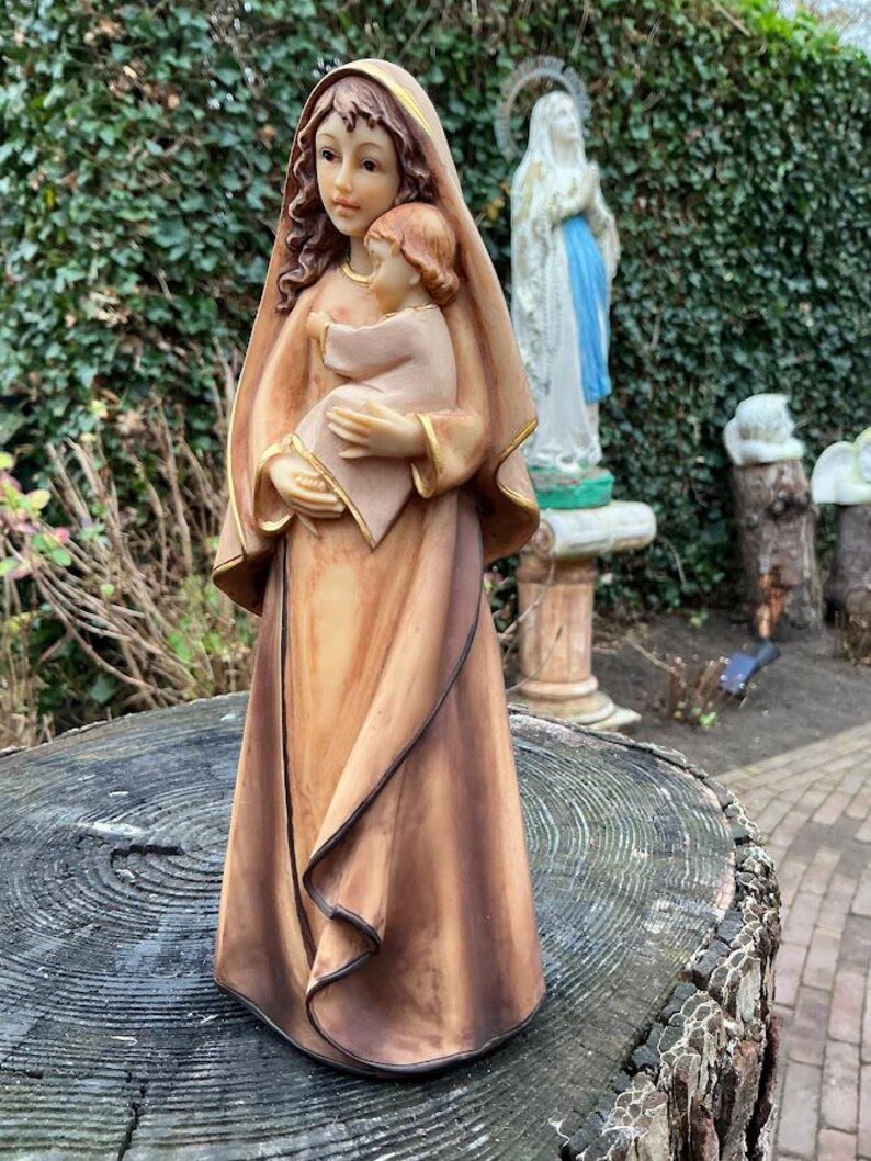 Pristine Statue of Mary With Child – Glass Eyes – Plaster/resin – Sweet ...