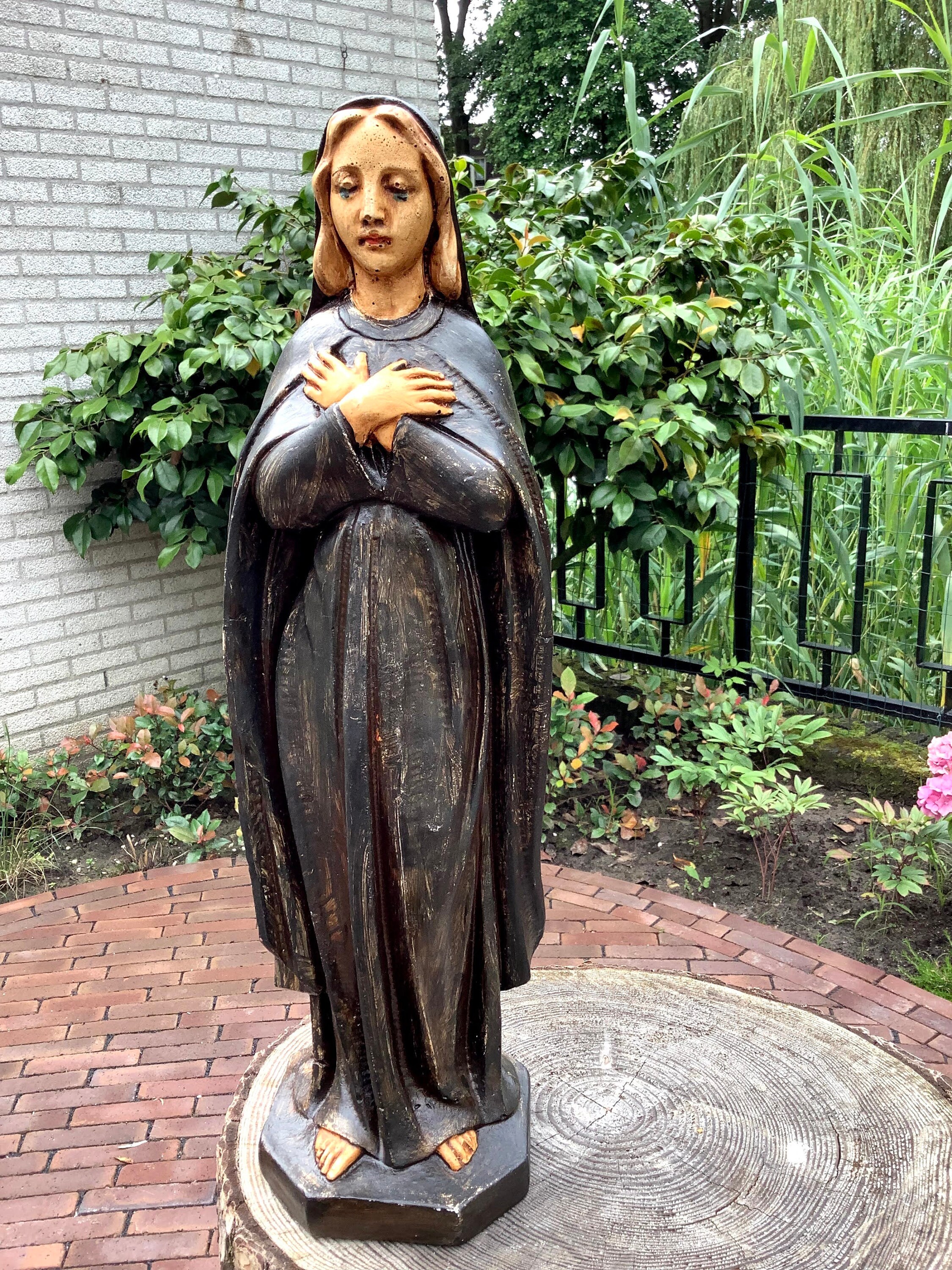 Nice Brocante Maria statue