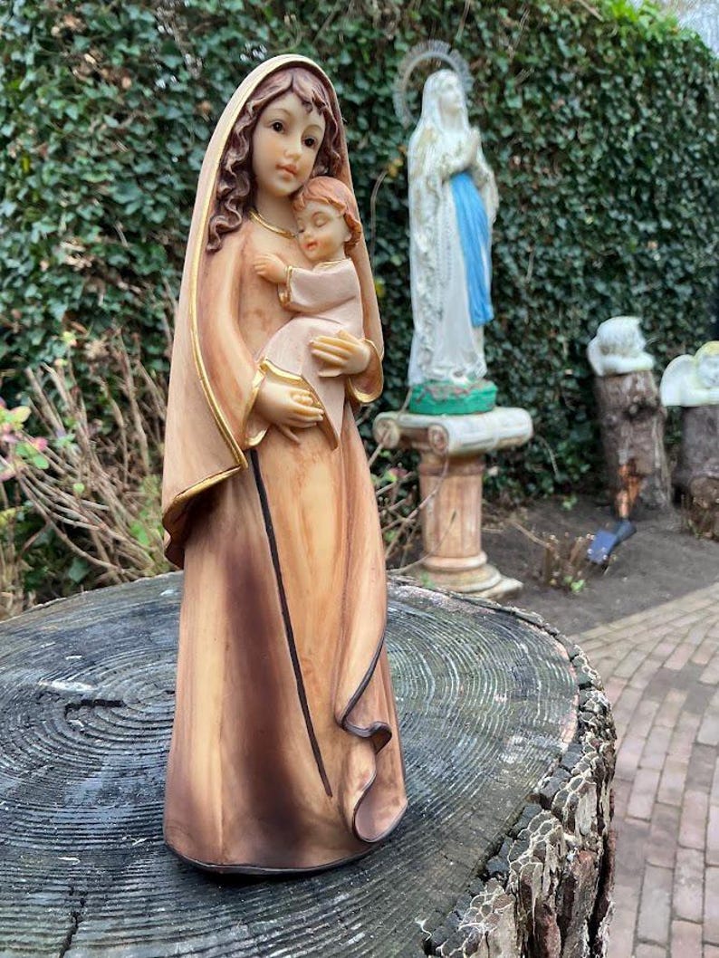 Pristine Statue of Mary With Child – Glass Eyes – Plaster/resin – Sweet ...