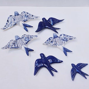 Lot de 6 hirondelles en céramique, cadeaux de Noël, oiseaux en céramique, hirondelle portugaise en céramique, décoration murale oiseaux en céramique, hirondelles en céramique peintes à la main,