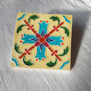 Handgemalte portugiesische Fliese, portugiesische Keramikfliese, traditionelle portugiesische Fliese,