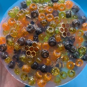 Honeycomb Silicone Picking Pad for Skin Picking, Dermatillomania, Picking Fidget, Picking Toy, Anxiety Relief, Fidget Picker