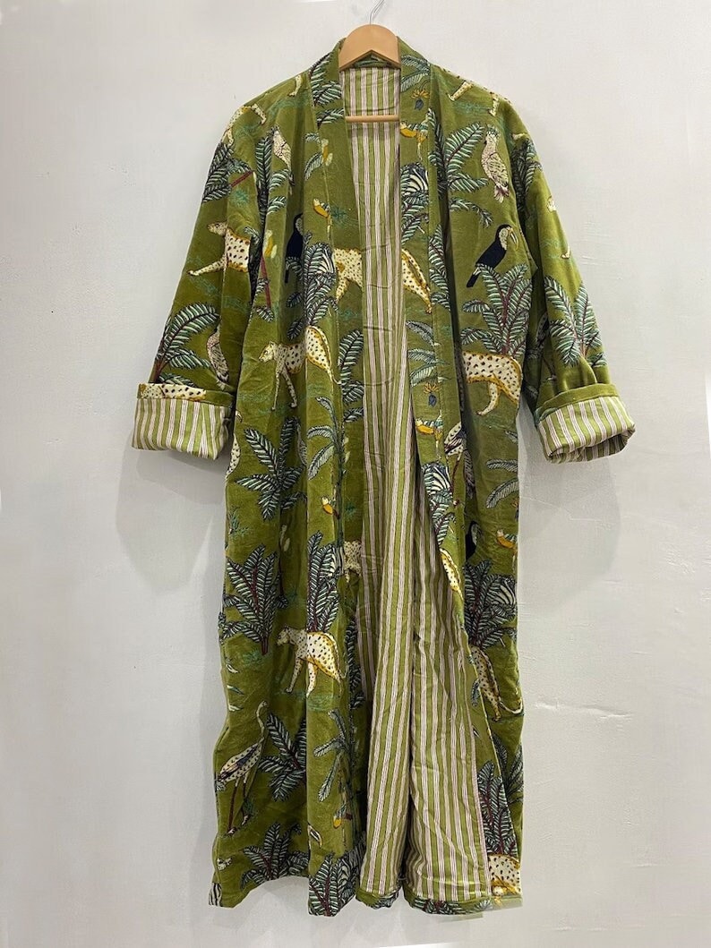 Green Jungle Print Velvet Kimono Robes, Morning Tea Velvet Coat, Bridesmaid Robe, Women Wear Cotton Velvet robe, Velvet Jacket, Bridal Robe