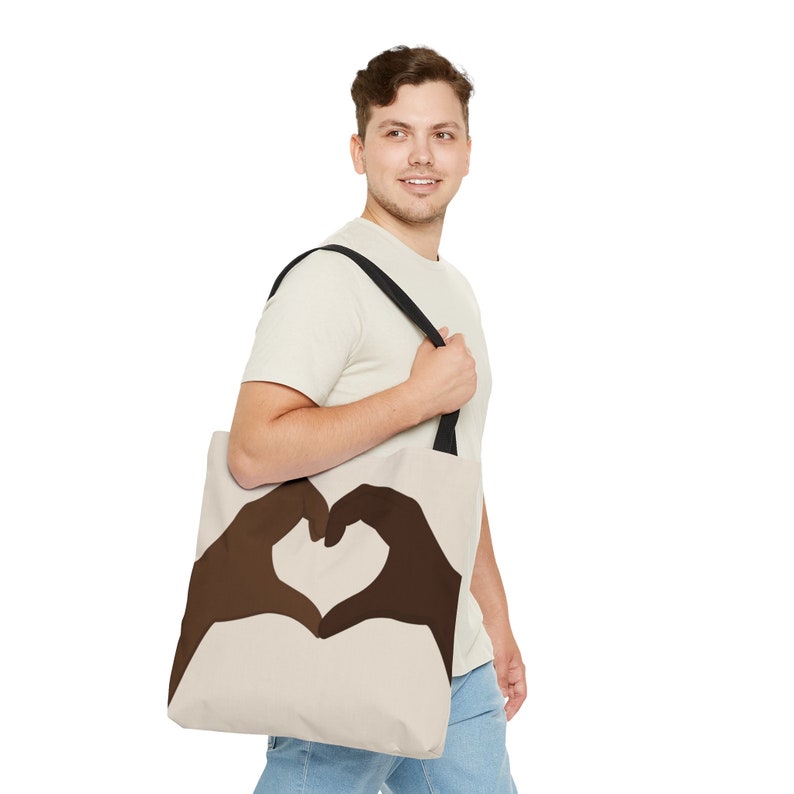 Hand Heart Tote in Crème image 3