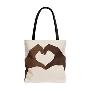 Hand Heart Tote in Crème image 1