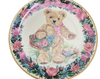 Vintage Franklin Mint Heirloom Recommendations collectible plate “Teddy Celebrates Springtime”