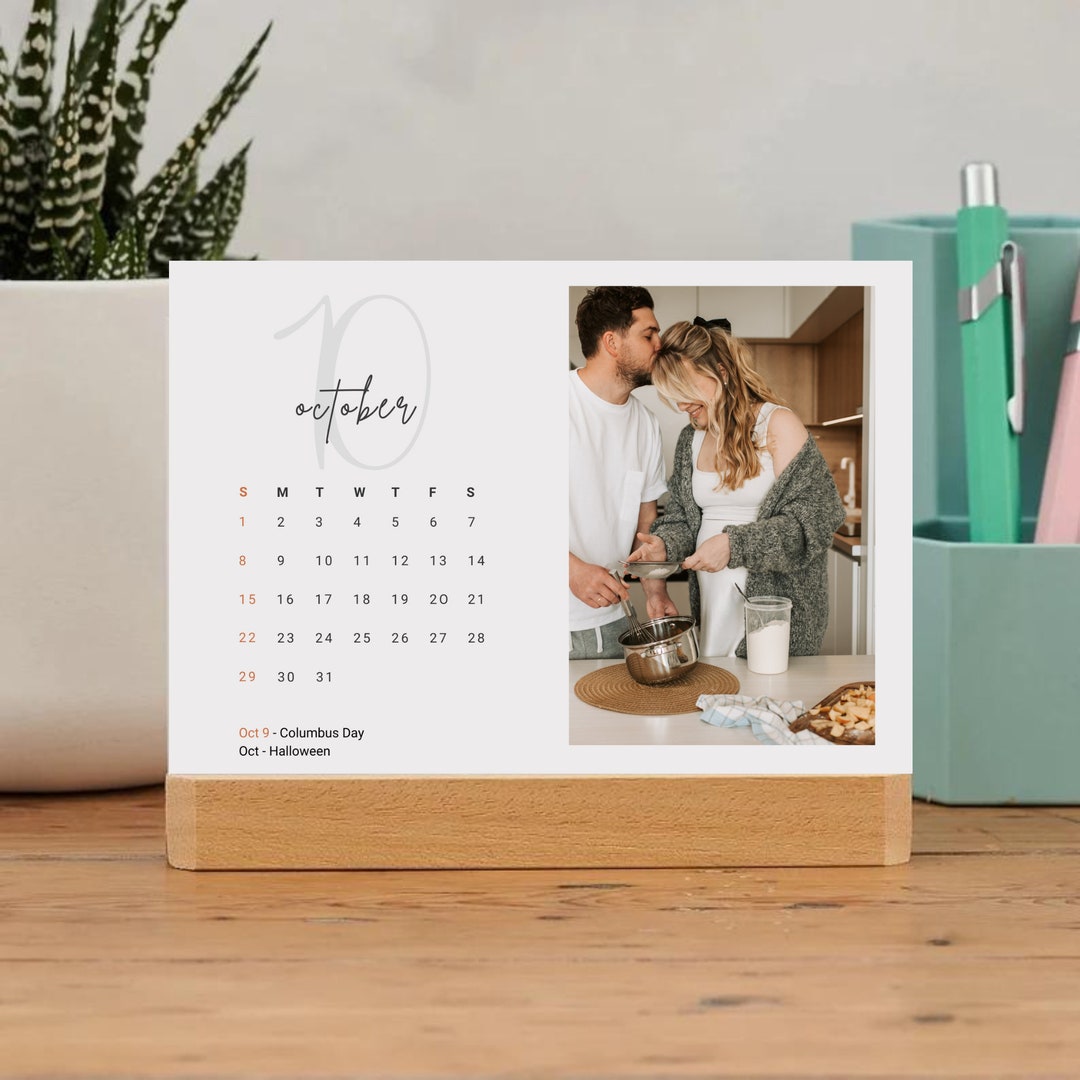 10 Calendar Photoshoot Ideas: Classic Creative 10 Calendar Photoshoot Ideas: Classic Creative