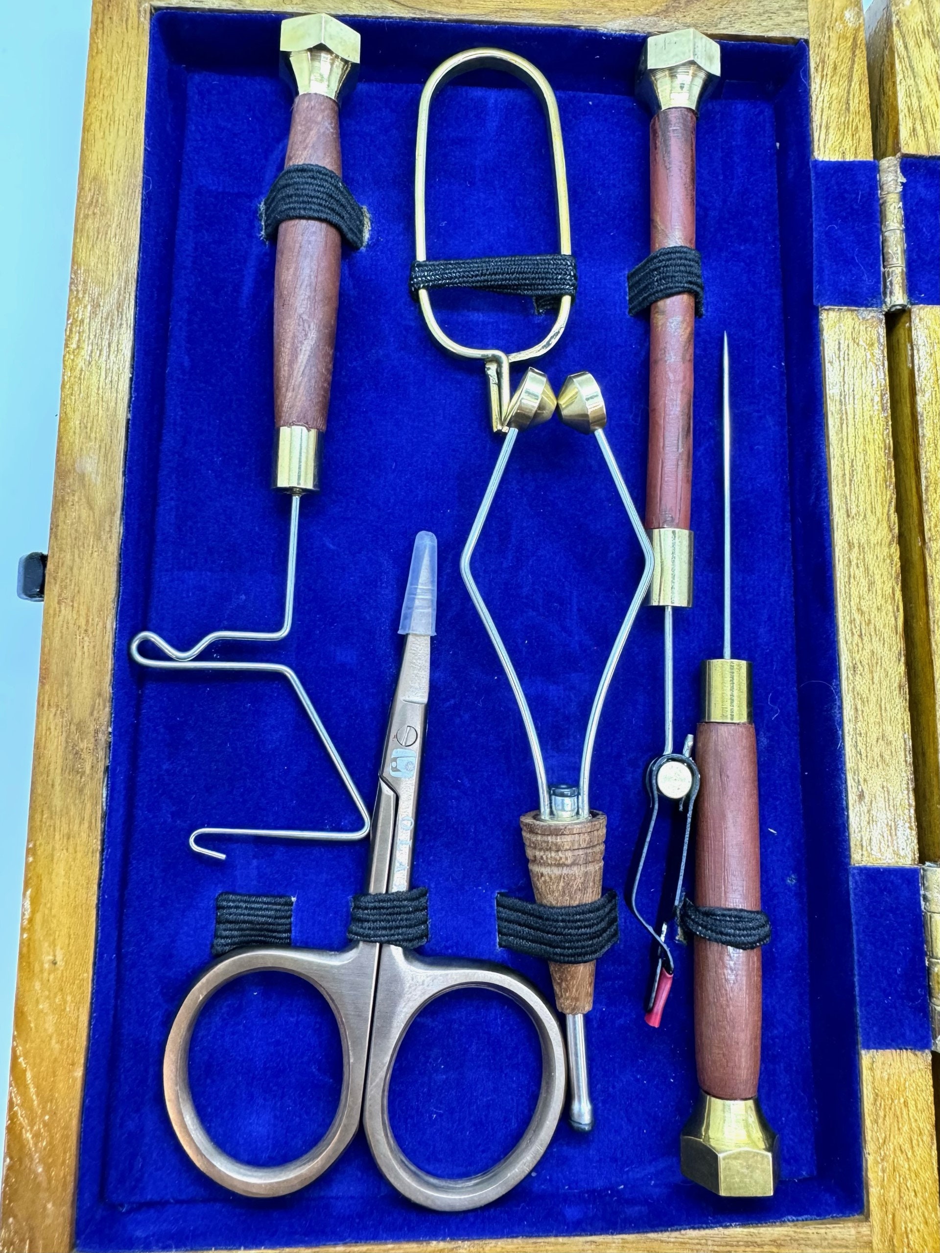 Kit De Montage De Mouche Complet – Étau, Boîte En Bois, Outils, Plume – Neuf