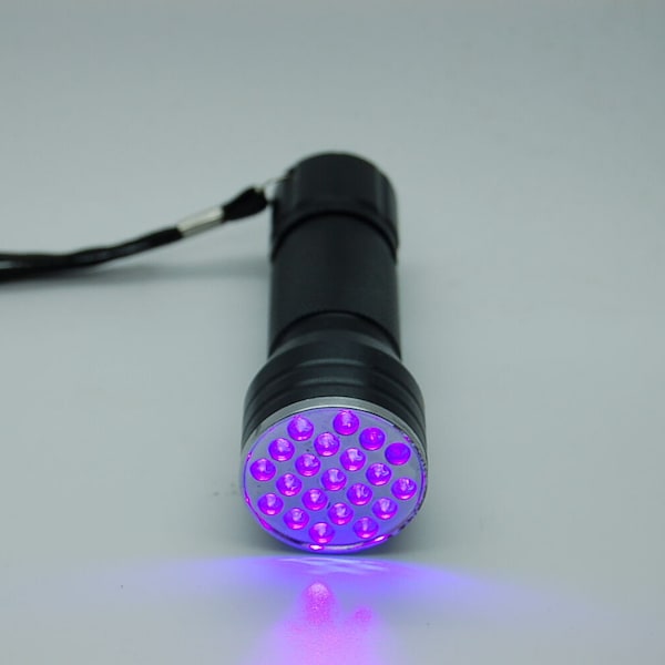 21 led uv torch,uv resin curing,pet urine stain spotting,paint correction,air condition leak,counterfeit verification,mineral gemstone