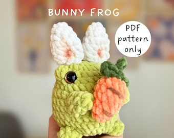 Bunny Frog low-sew crochet pattern in English, Easter crochet pattern, crochet frog with bunny ears holding carrot