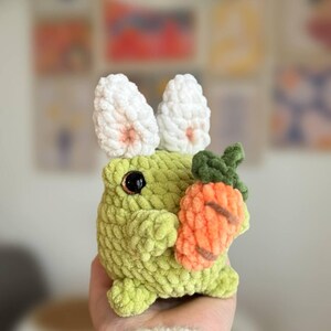 Rane pasquali 3 in 1, schema all'uncinetto a bassa cucitura in inglese, schema amigurumi all'uncinetto pasquale, rana contadina all'uncinetto, rana coniglietto all'uncinetto immagine 4
