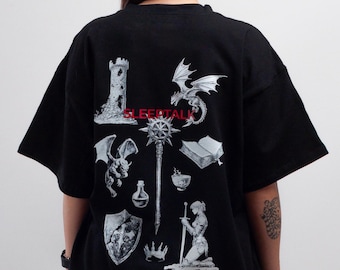 Camiseta negra extragrande: Camiseta de estilo urbano medieval de fantasía con caballero y dragón de Sleeptalk