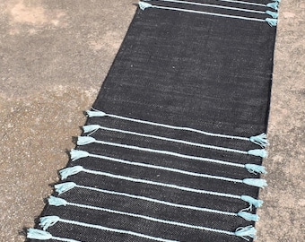 Esterilla de yoga de algodón tejida a mano / Esterilla de meditación y pilates negra con rayas azules y negras / Alfombra de yoga ecológica / Esterilla de yoga tradicional antideslizante