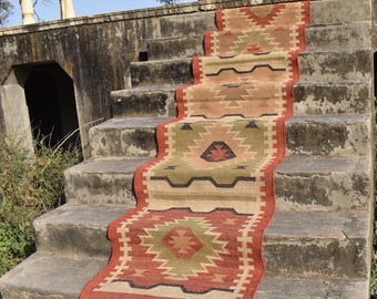 Handwoven Wool Jute Kilim Runner Rug: Bohemian Oriental Style