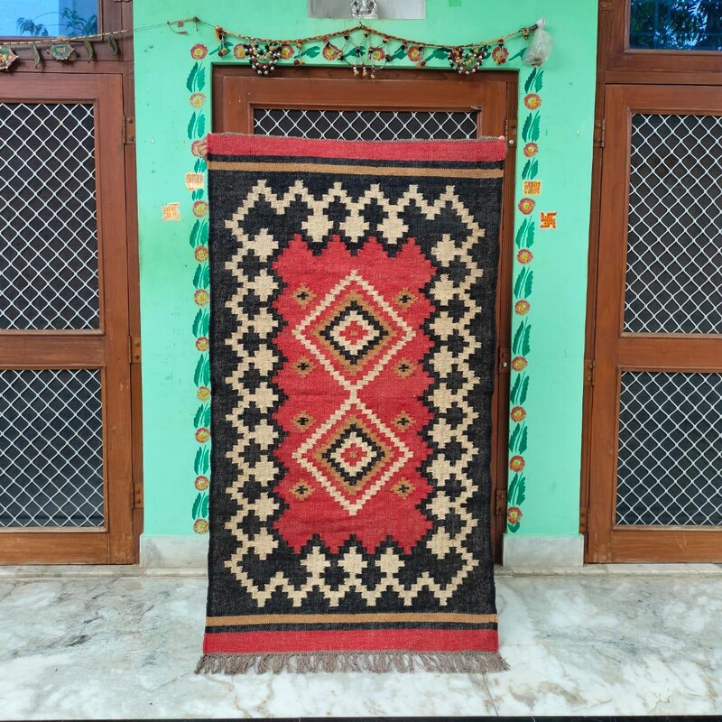 Dari Kilim Rug main image 1