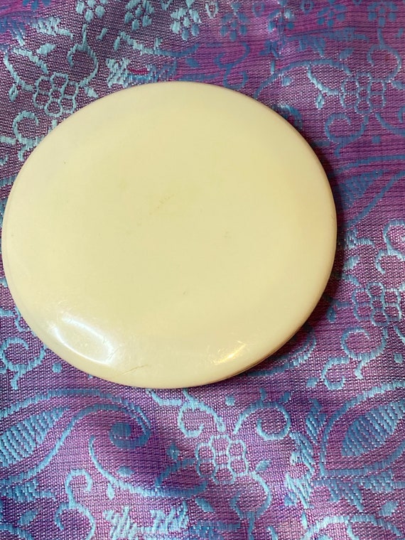 French 1930’s powder compact, Round cream cellulo… - image 3