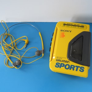 Vintage Sony Walkman Sports WM-AF54 Cassette Player AM/FM and