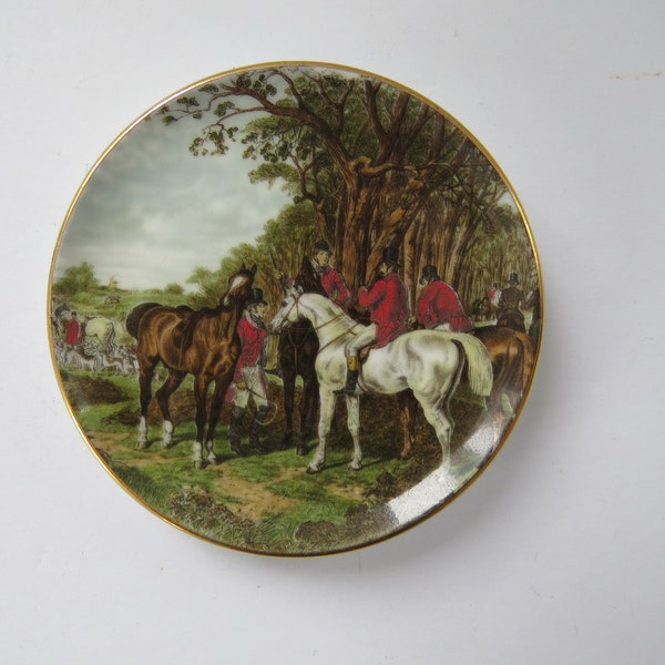 Vintage Coalport Miniature Plate, Horses, Hunting with Hounds, Bone China, Wall Hanging, Made in England