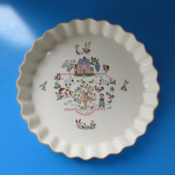 Vintage Country Home by Jamestown Quiche Dish, Serving Dish, Flan, Pie, Scalopped Outline, Oven and Microwave Safe, Made in Japan