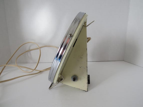 RARE Shaving Magnifying Mirror w Lighting, Beck Electric Mfg, Back Electric Shavor Socket, Top on table/Wall Hang, 1950s, Retro, Canada View 5