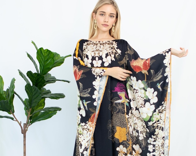 Riah Boat Neck Floral Kaftan in Cream