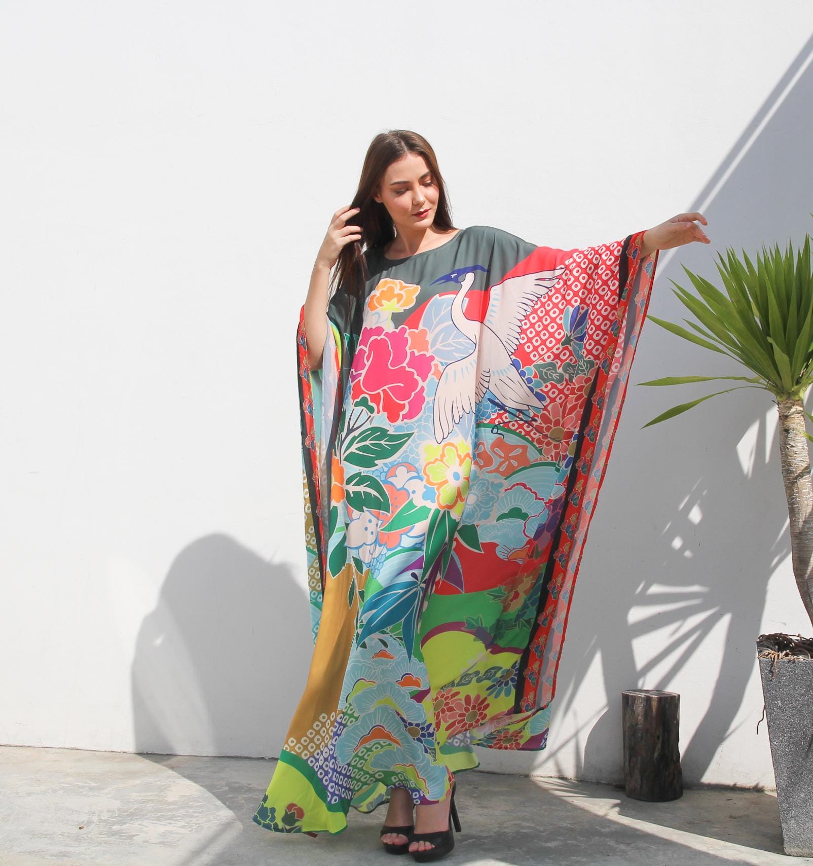 gold dress and caftan with cranes EMBELLISHED V-NECK CAFTAN IN LIGHT GOLD | CULT MIA main image 1
