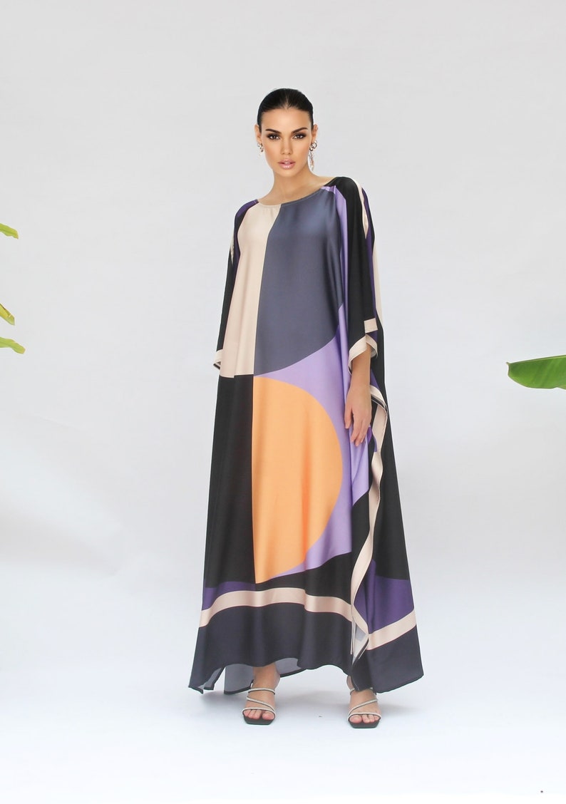Resort Wear Polyester Floral Pattern Kaftan For Plus Size Women