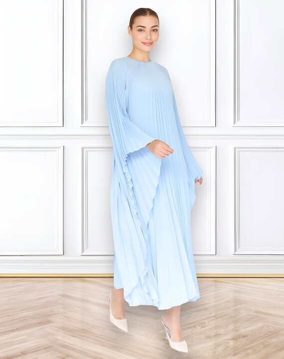open lace back dress Light Blue Floral Pleated Maternity Maxi Dress main image 1
