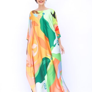 Green Abstract High Collar Short Kaftan