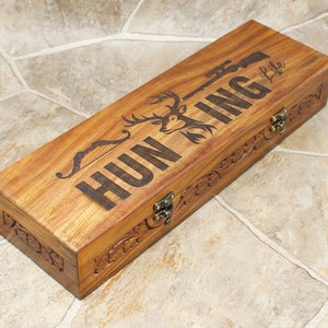 Hand-Carved Rosewood Hunting Knife Box: Personalized Keepsake