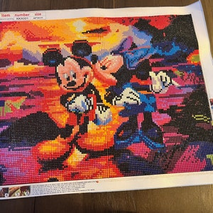 Diamond Dot, Wall Art, Mickey and Minnie Mouse, Disney, Completed