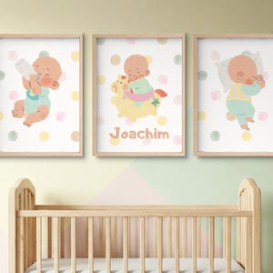 Póster de bebé personalizado – Juego de 3 pósteres pastel | Bebé con biberón, juguete y sueño | Decoración de habitaciones infantiles para niñas o niños